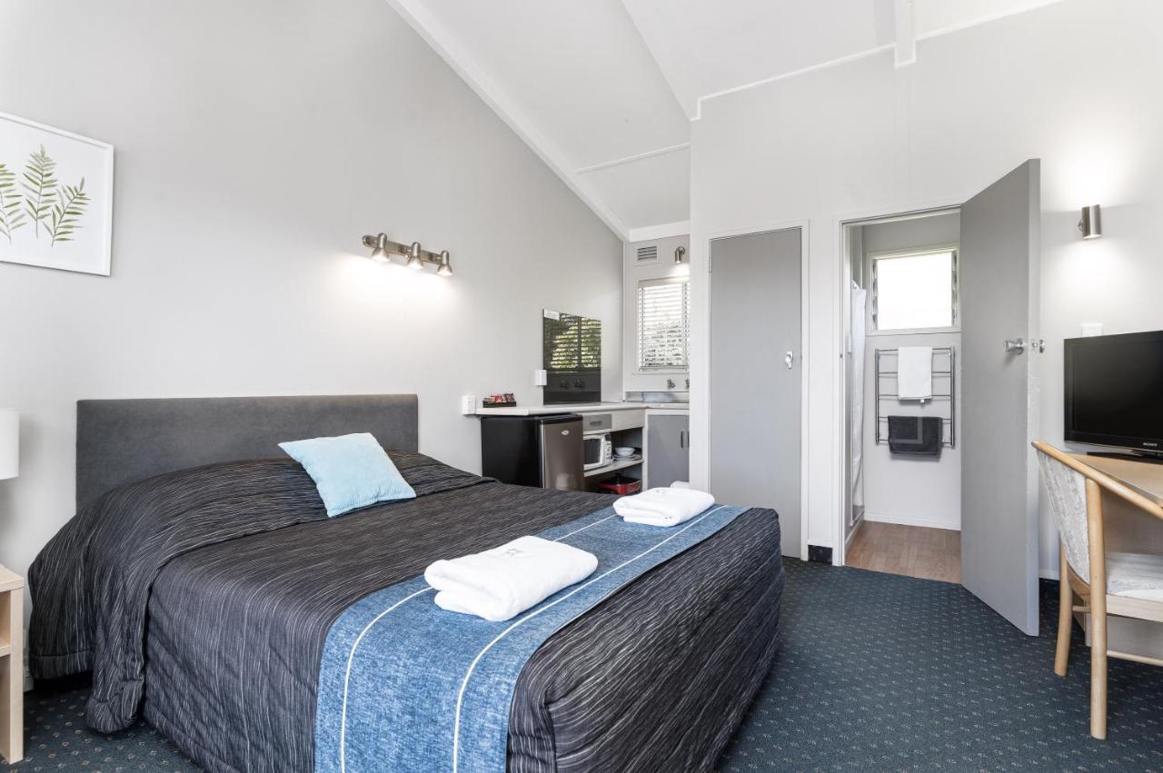 Amble Inn Motel Мастертон Екстер'єр фото